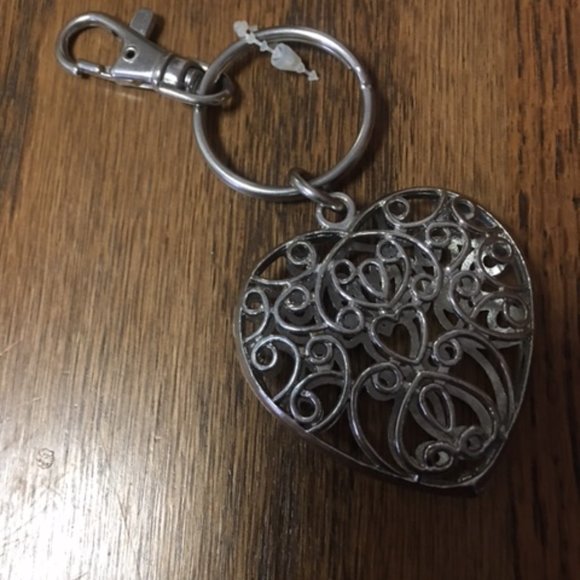 Key Chain Heart Filigree - Picture 2 of 4